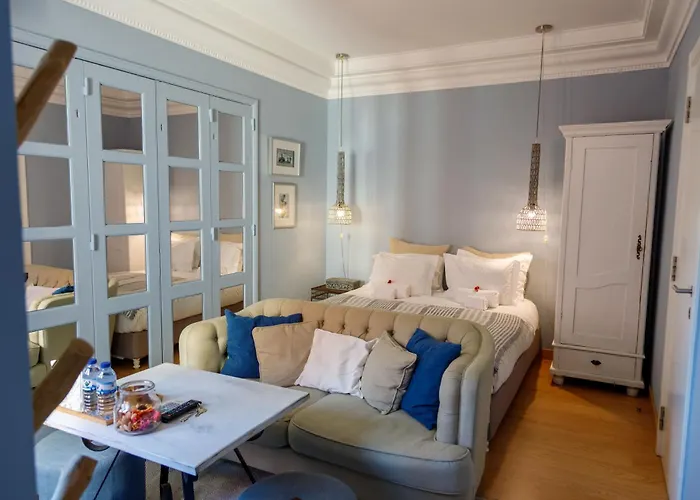 Apartman O Quinto Esquerdo *